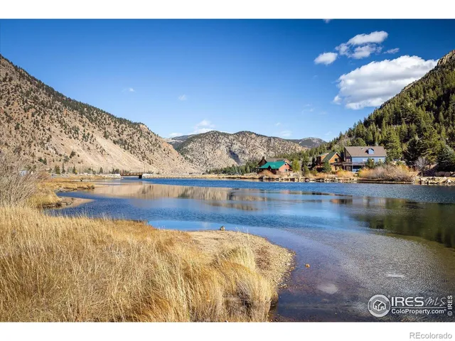 $425,000 | 2121 Hummingbird Way, Unit 3201, Georgetown, CO 80444
