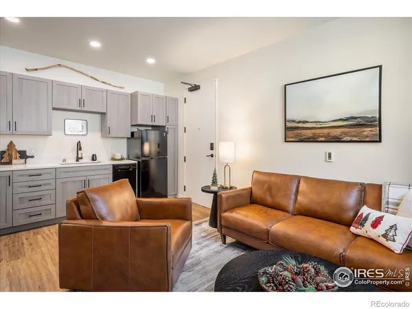 $415,000 | 2121 Hummingbird Way, Unit 3201, Georgetown, CO 80444