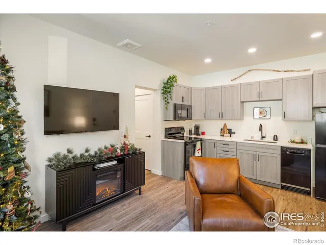$425,000 | 2121 Hummingbird Way, Unit 3201, Georgetown, CO 80444