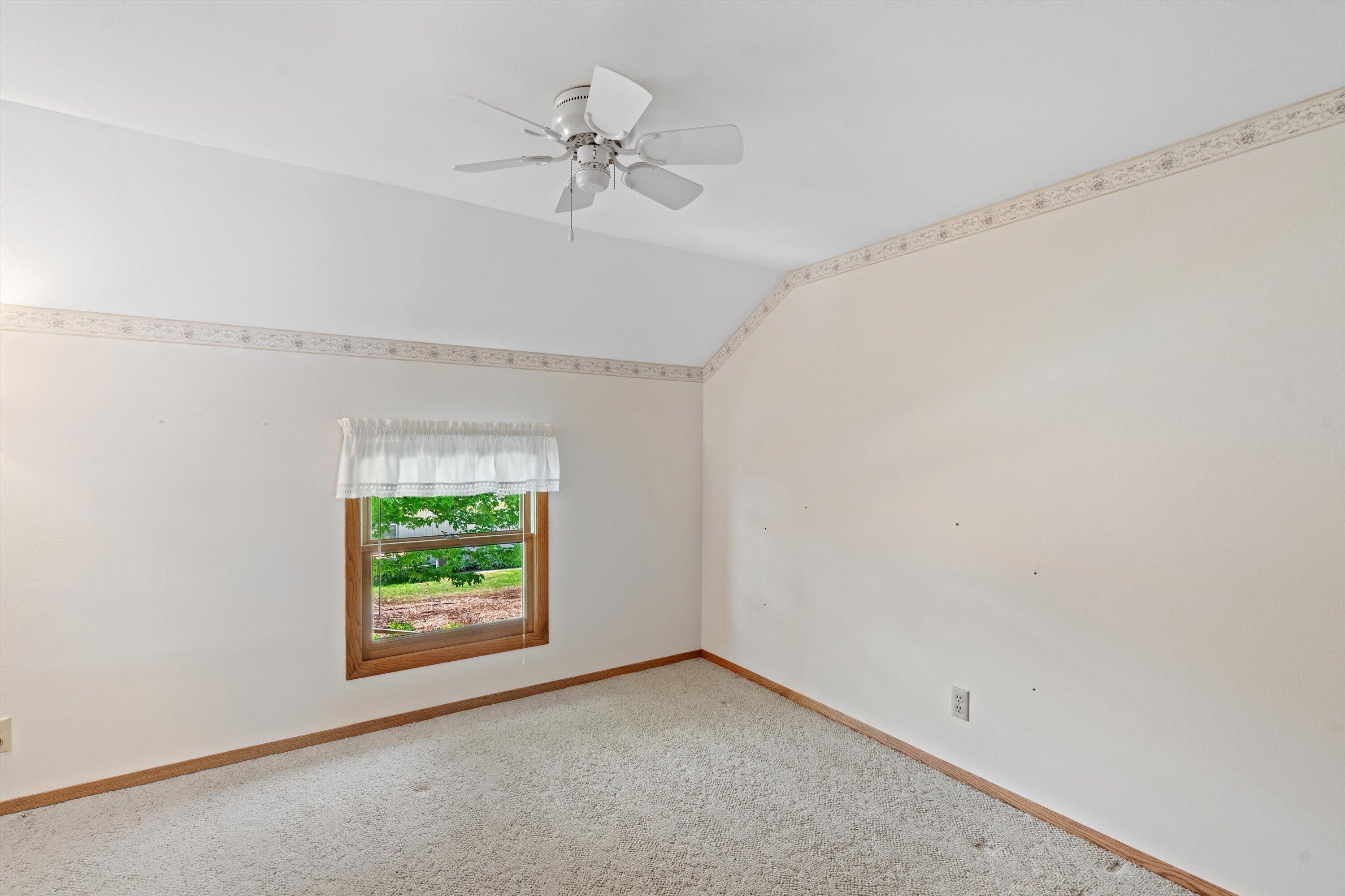 7301 West Wind Lake Road Norway, WI 53185 - Photo 26 of 58 Upper Level