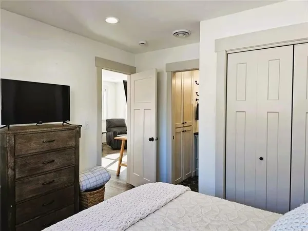 $120,000 | 201 1/2 10th Avenue Southeast, Pipestone, MN 56164