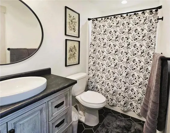 $120,000 | 201 1/2 10th Avenue Southeast, Pipestone, MN 56164