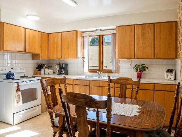 1218 South Wilbur Road Spokane Valley, WA 99206 - Photo 5 of 21 Gallery Image 5