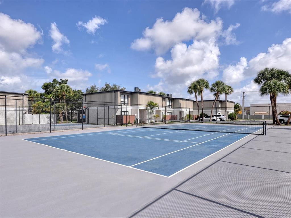4001 South Beneva Road, Unit 401 Sarasota, FL 34233 - Photo 31 of 33