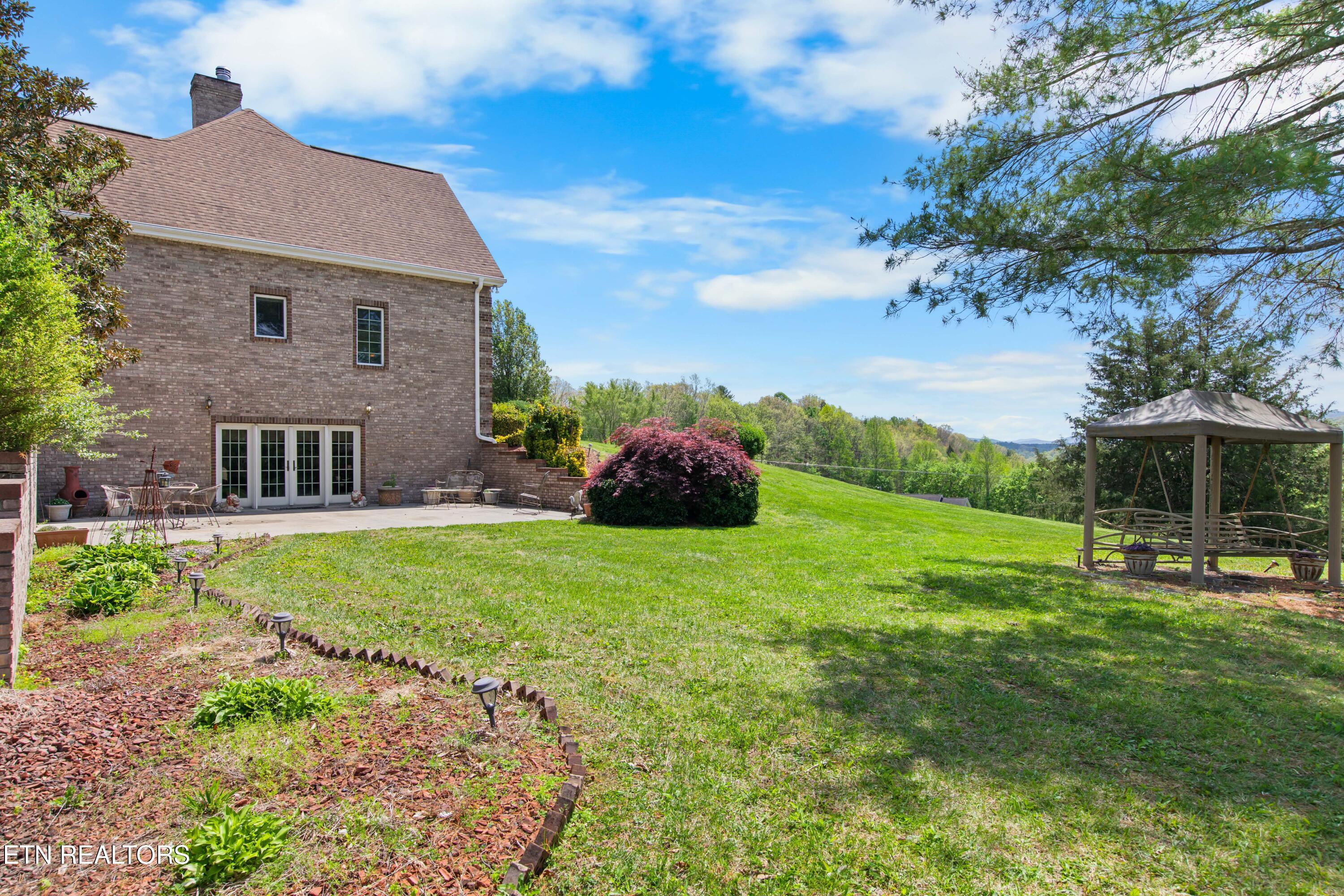 300 Lowe Road Huntsville, TN 37756 - Photo 53 of 60 030A1654