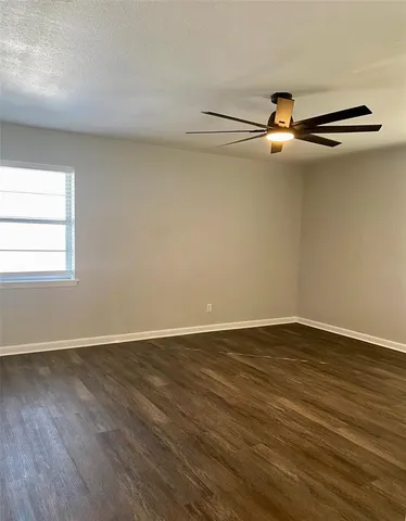 $255,000 | 2004 Blue Bird Circle, Bonham, TX 75418