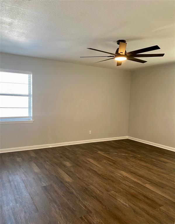 2004 Blue Bird Circle Bonham, TX 75418 - Photo 14 of 31 Spacious primary bedroom