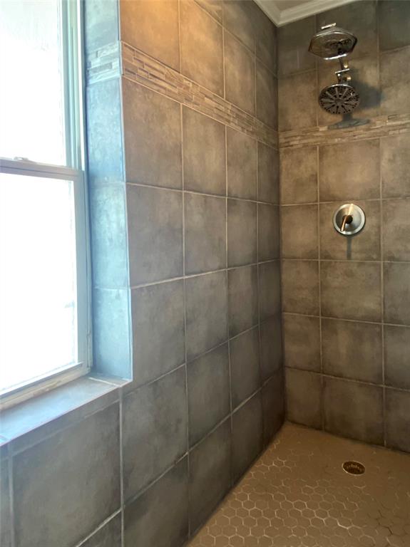 2004 Blue Bird Circle Bonham, TX 75418 - Photo 17 of 31 Walk in shower in primary bathroom