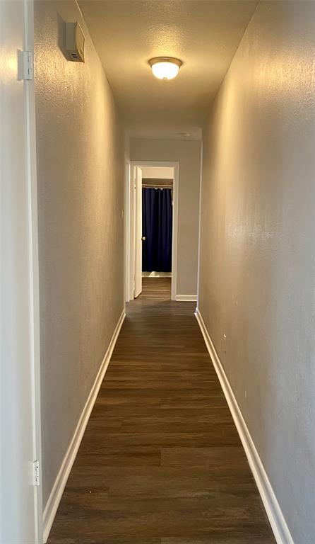 2004 Blue Bird Circle Bonham, TX 75418 - Photo 20 of 31 Hallway to bedrooms