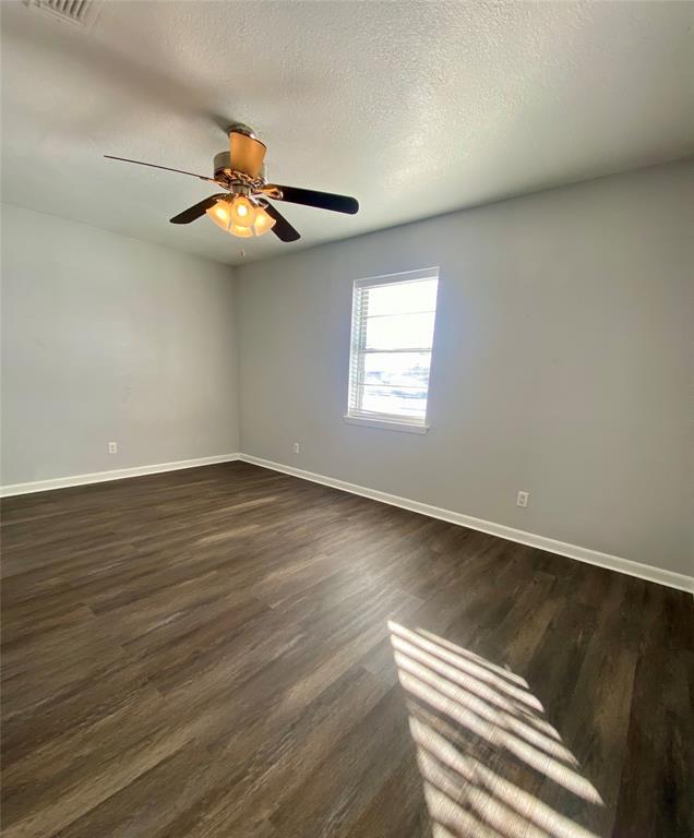 2004 Blue Bird Circle Bonham, TX 75418 - Photo 21 of 31 Bedroom #2