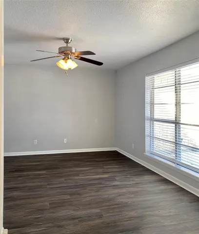 $255,000 | 2004 Blue Bird Circle, Bonham, TX 75418