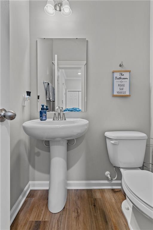 204 Ridgecrest Court Trafford, PA 15085 - Photo 14 of 35 First floor half bath