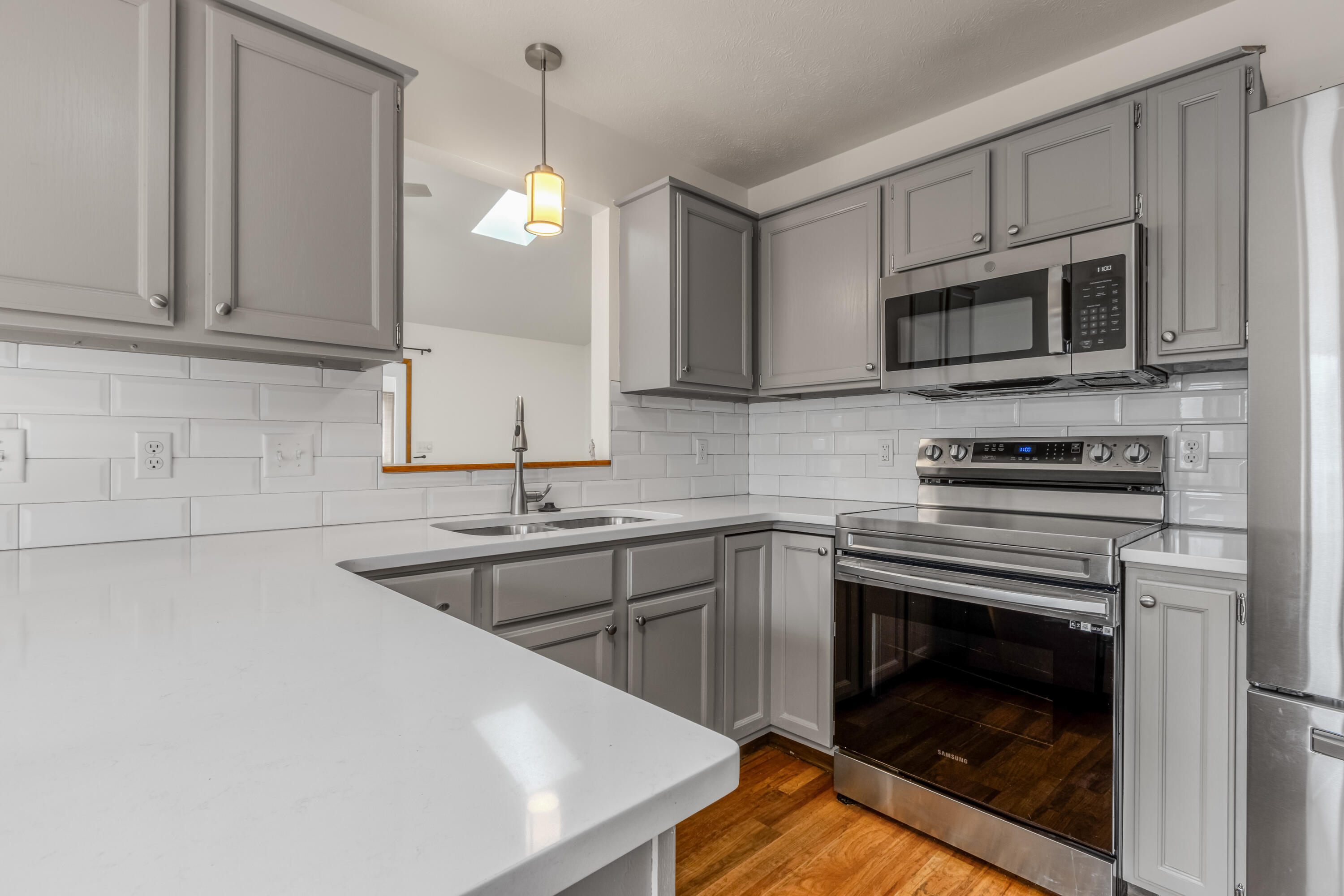 1511 Lenox Road Southeast Grand Rapids, MI 49506 - Photo 2 of 35 _L8A0428-HDR