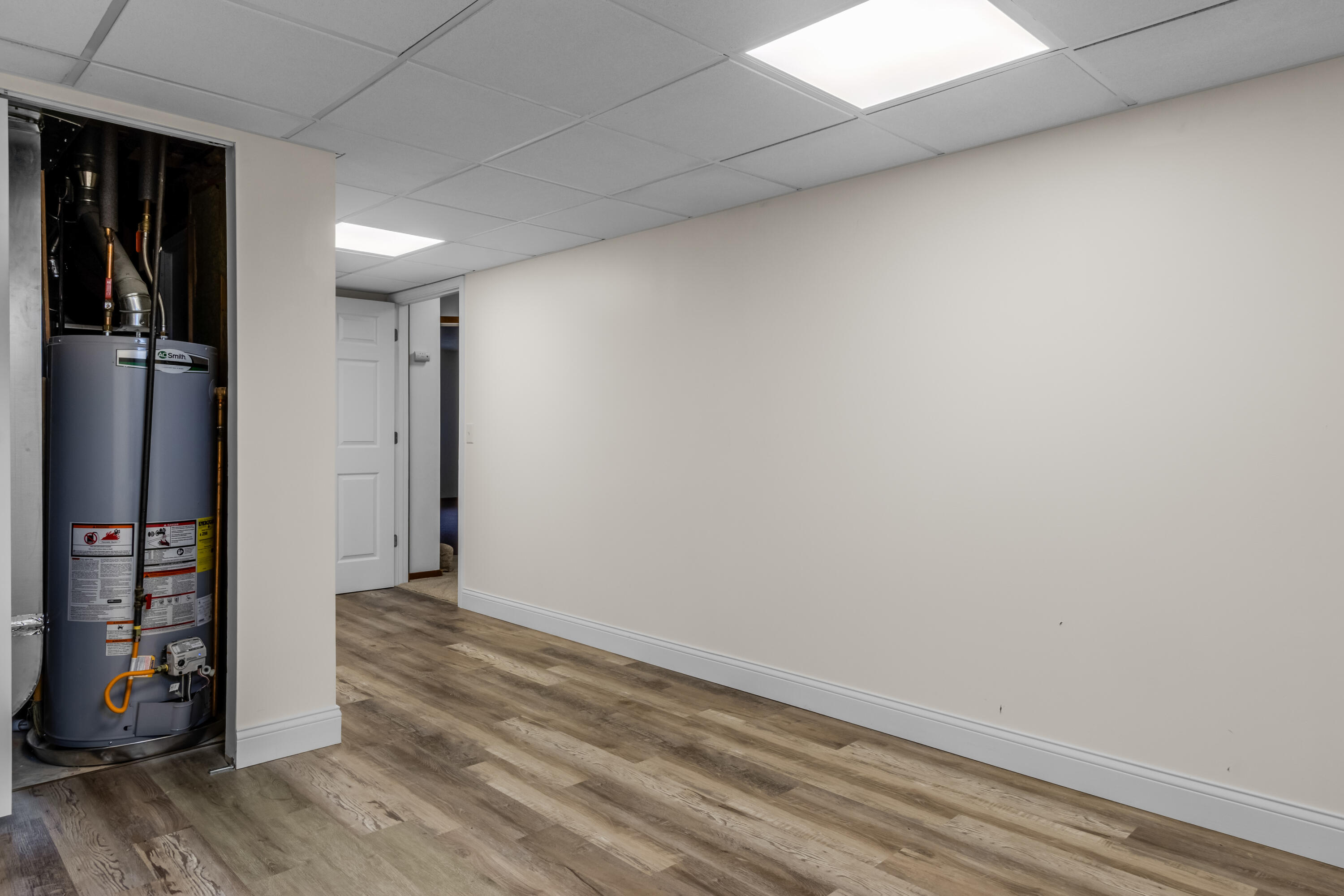 1511 Lenox Road Southeast Grand Rapids, MI 49506 - Photo 24 of 35 _L8A0467-HDR