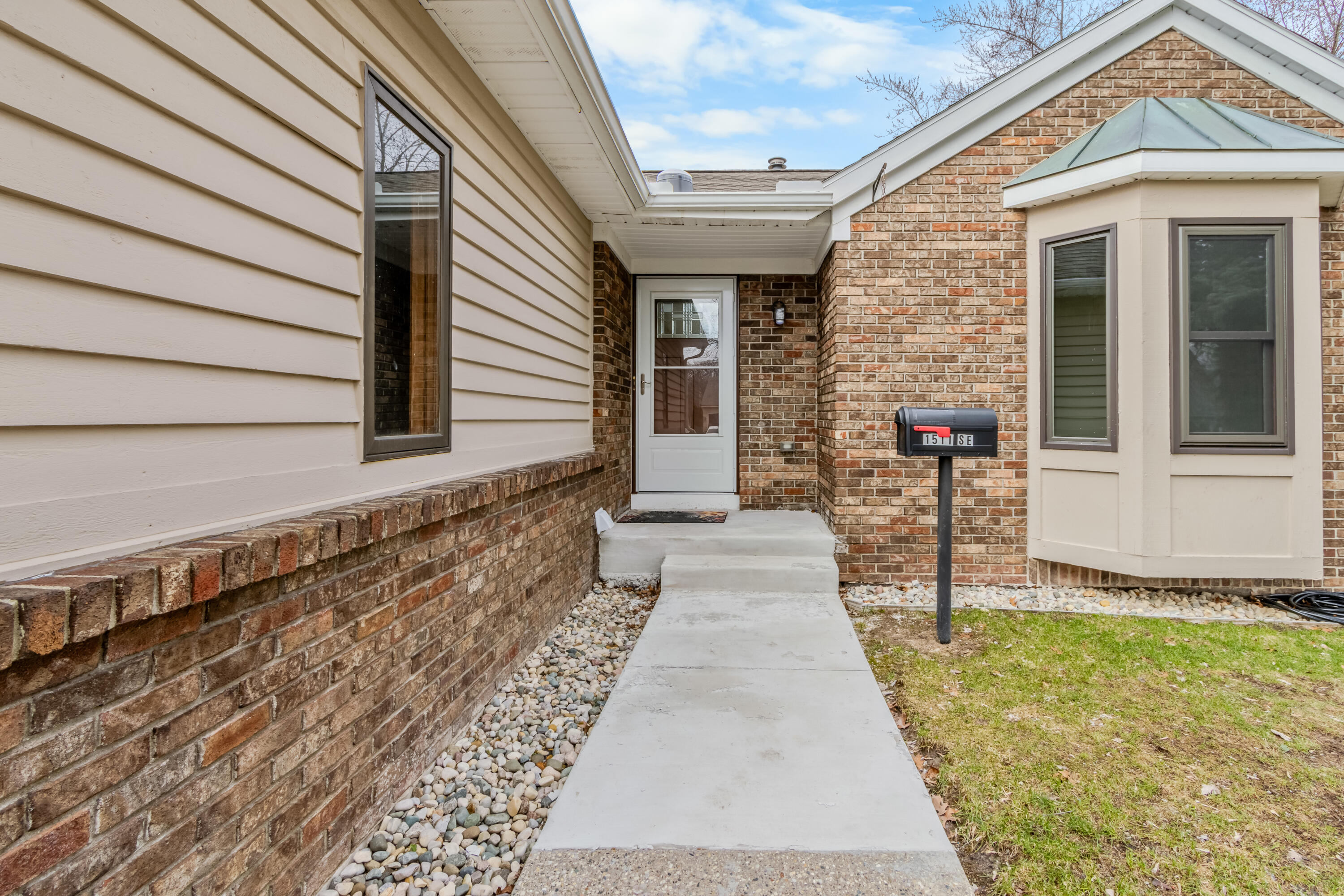 1511 Lenox Road Southeast Grand Rapids, MI 49506 - Photo 28 of 35 _L8A0479-HDR