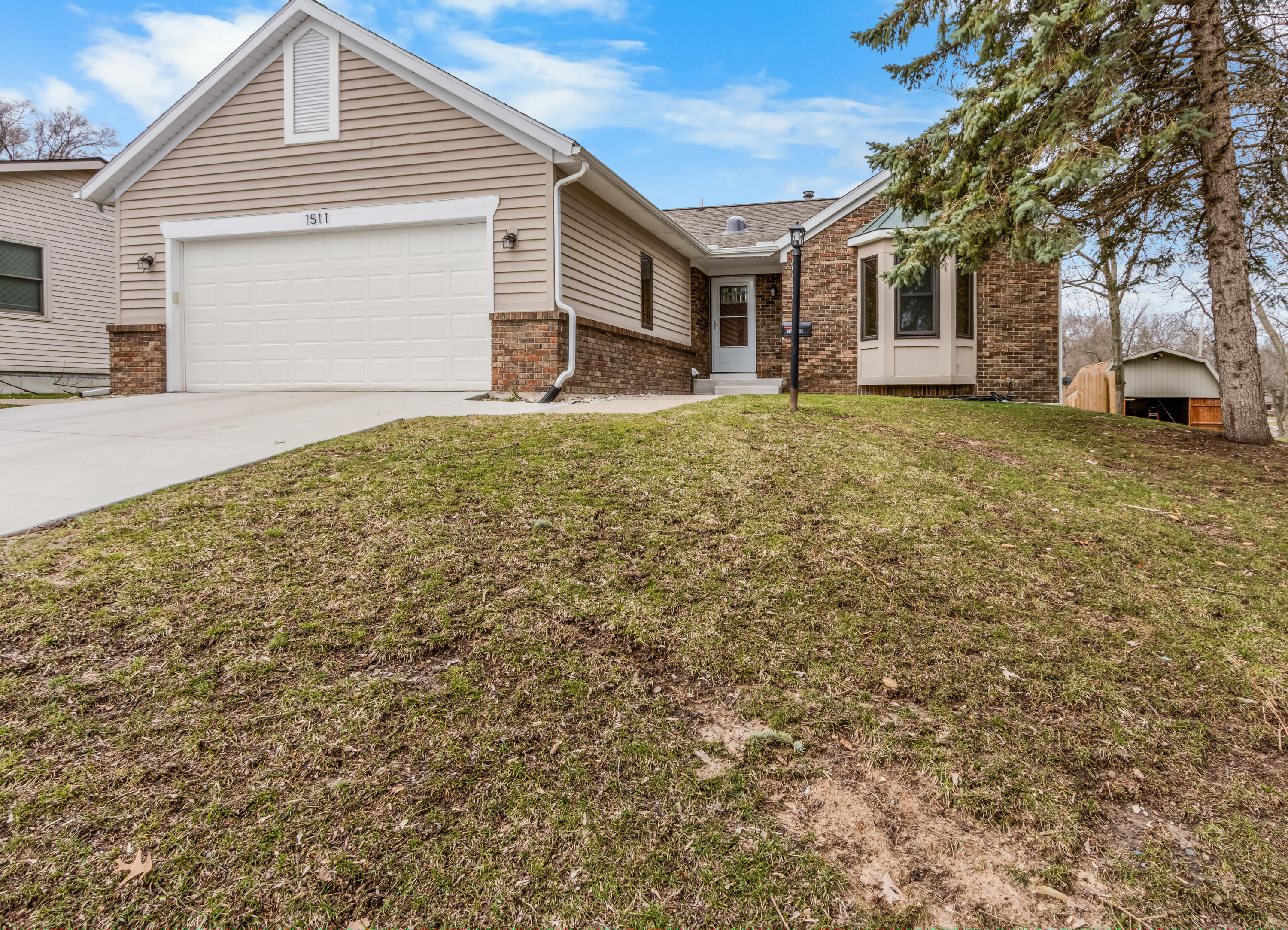 1511 Lenox Road Southeast Grand Rapids, MI 49506 - Photo 29 of 35 _L8A0485-HDR