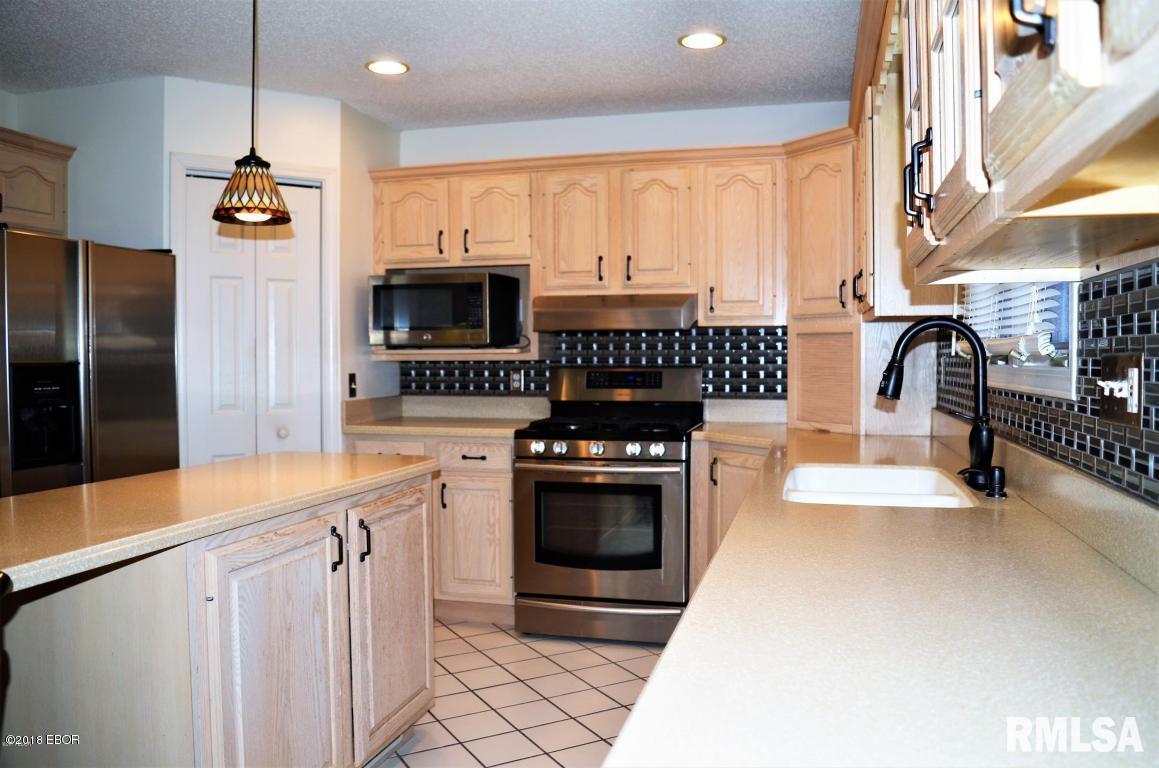 41 Country Club Road Mount Vernon, IL 62864 - Photo 11 of 30 Gallery Image 11