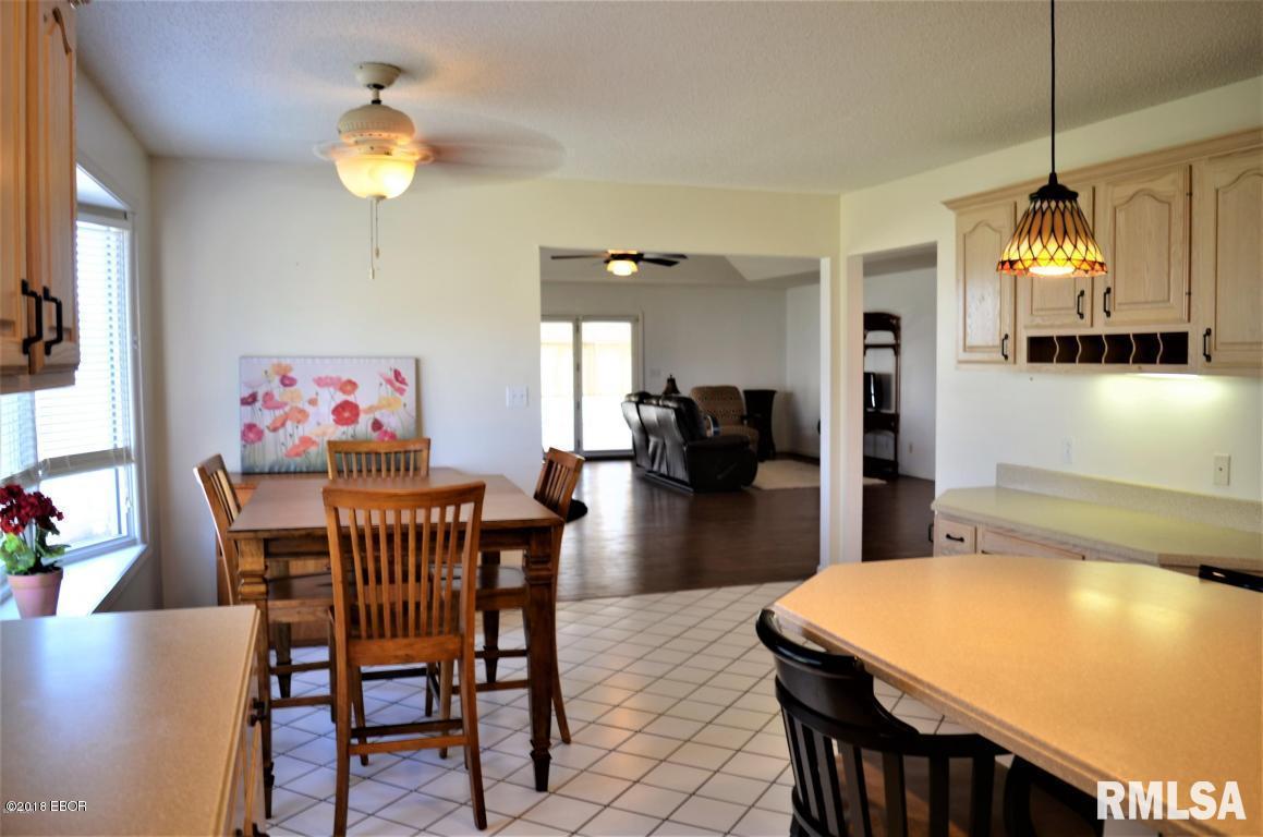 41 Country Club Road Mount Vernon, IL 62864 - Photo 12 of 30 Gallery Image 12