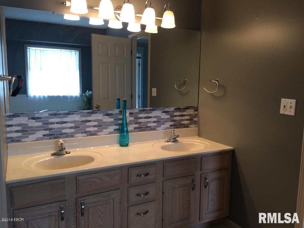 41 Country Club Road Mount Vernon, IL 62864 - Photo 19 of 30 Gallery Image 19