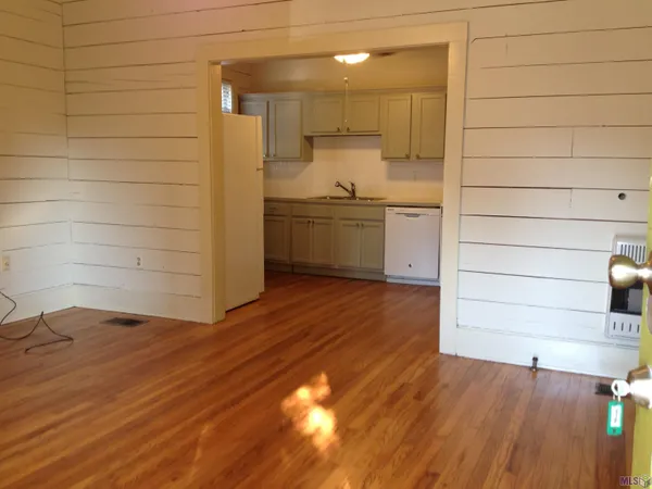 $1,200 | 523 East State Street, Baton Rouge, LA 70802
