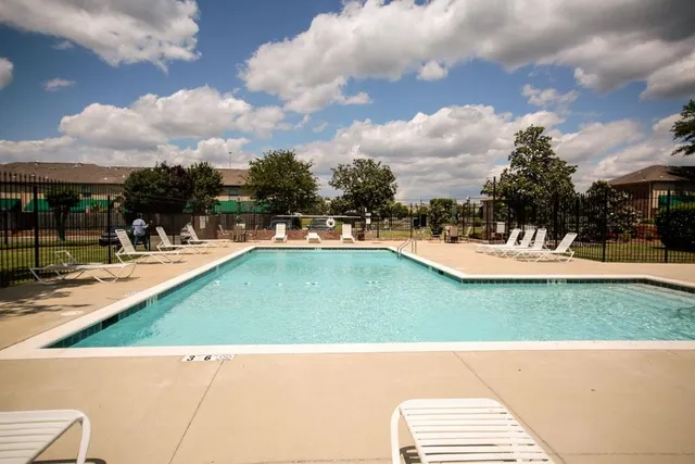 $162,500 | 1205 Bristol Drive, Unit 14, Memphis, TN 38119