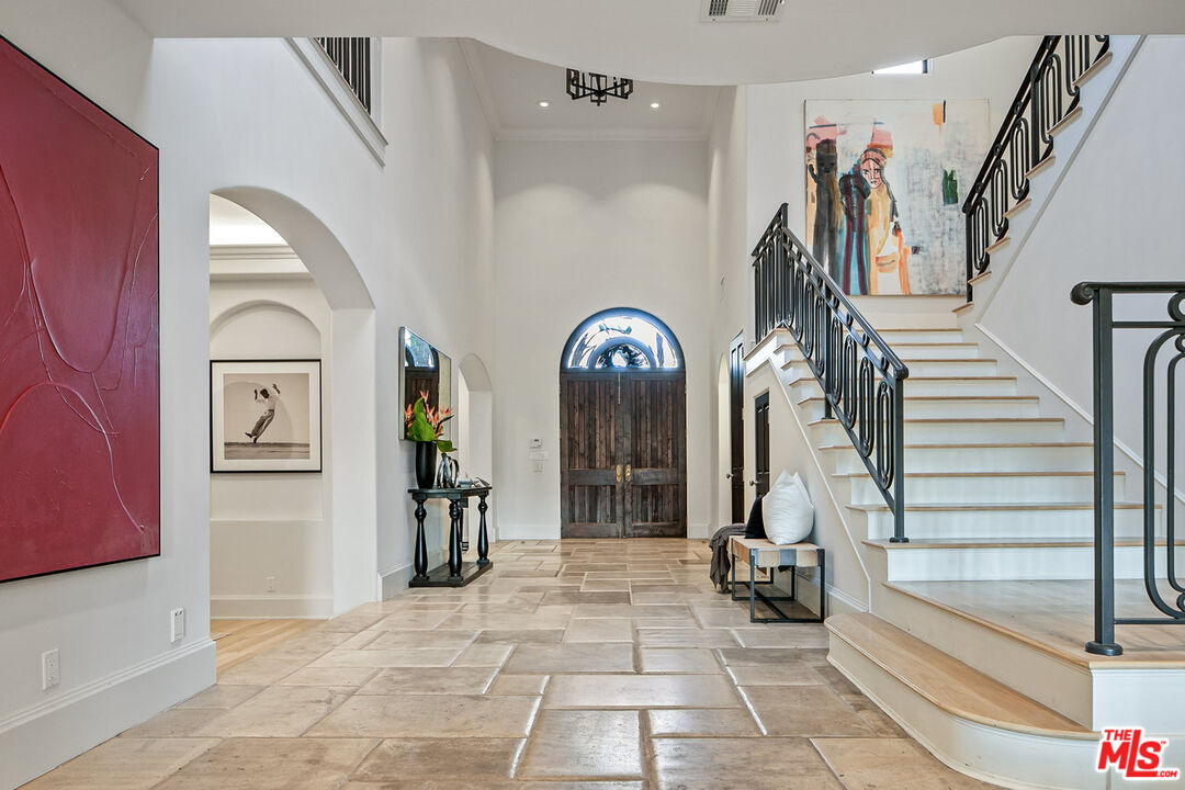 3315 Clerendon Road Beverly Hills, CA 90210 - Photo 15 of 32