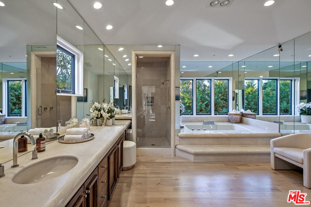 3315 Clerendon Road Beverly Hills, CA 90210 - Photo 19 of 32