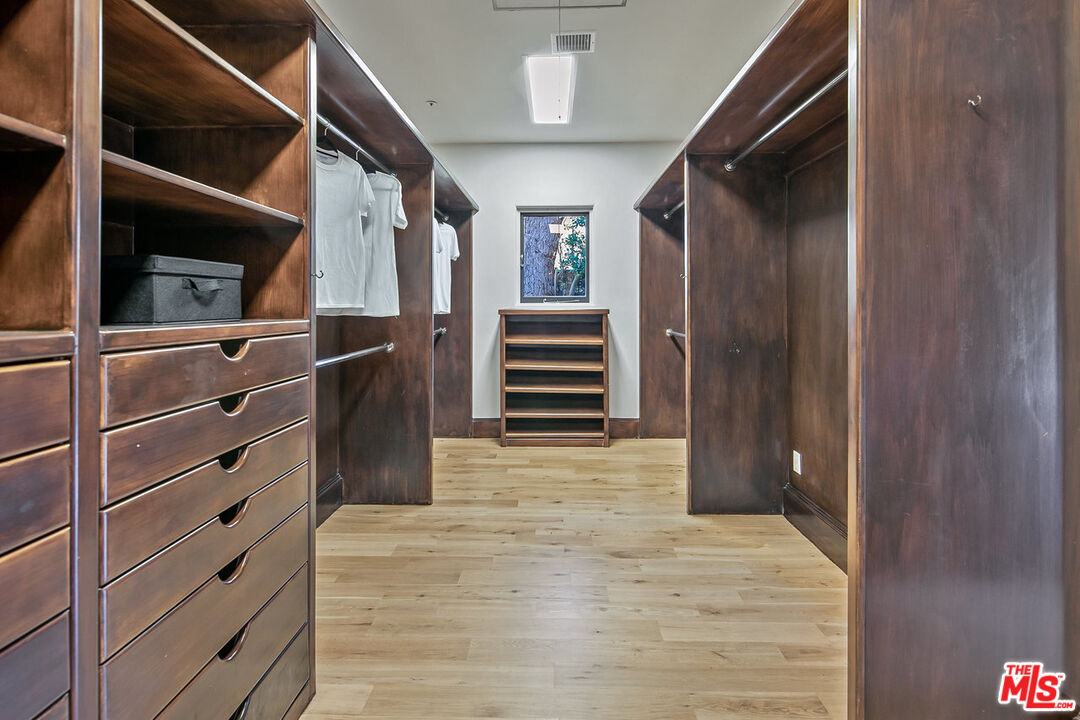 3315 Clerendon Road Beverly Hills, CA 90210 - Photo 21 of 32