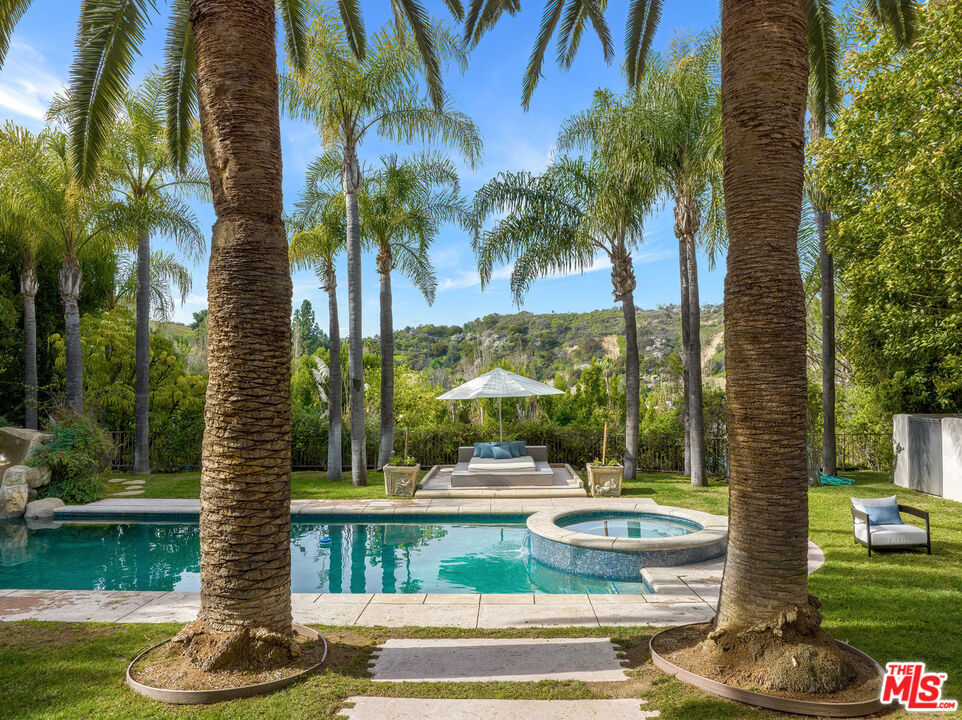 3315 Clerendon Road Beverly Hills, CA 90210 - Photo 27 of 32