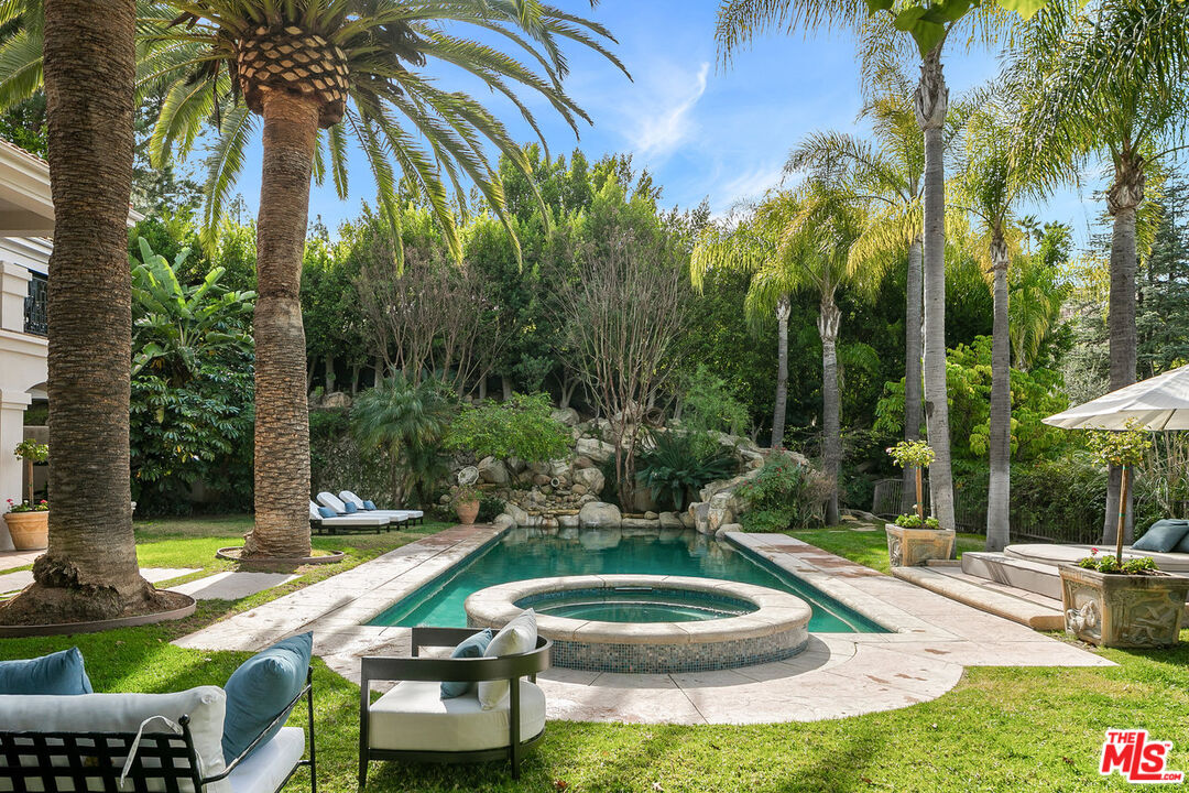 3315 Clerendon Road Beverly Hills, CA 90210 - Photo 29 of 32