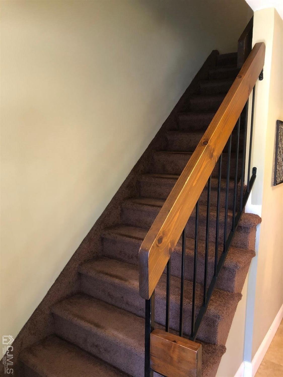880 Robin Road Hillsborough, NJ 08844 - Photo 7 of 37 a view of entryway