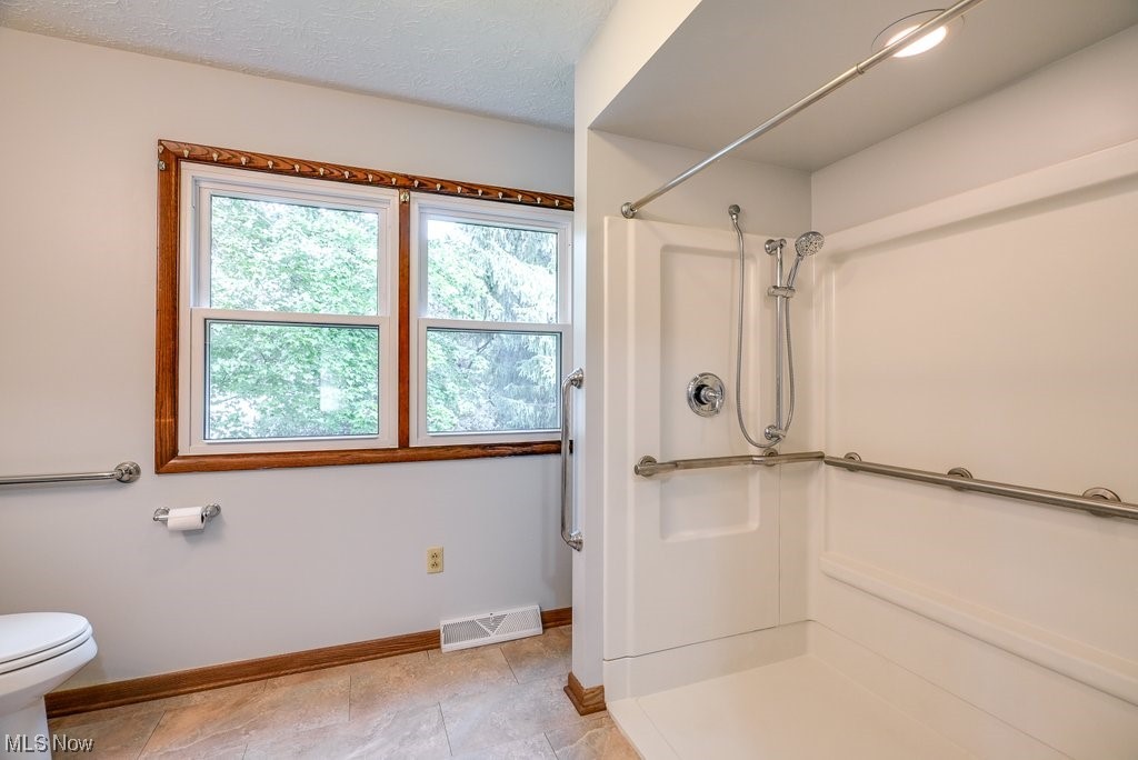 310 Leatherman Road Wadsworth, OH 44281 - Photo 18 of 35 Gallery Image 18
