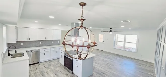 $2,300 | 1612 Lynn Haven Avenue, Dallas, TX 75216