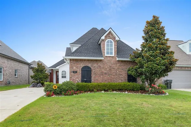 $3,000 | 5831 Weeping Willow Drive, Lake Charles, LA 70605