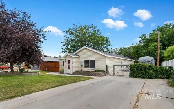 $480,000 | 1207 West Willow Avenue, Nampa, ID 83651