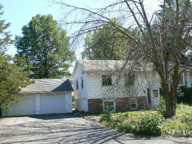 2223 Dunkelberg Road Fort Wayne, IN 46819 - Photo 1 of 16