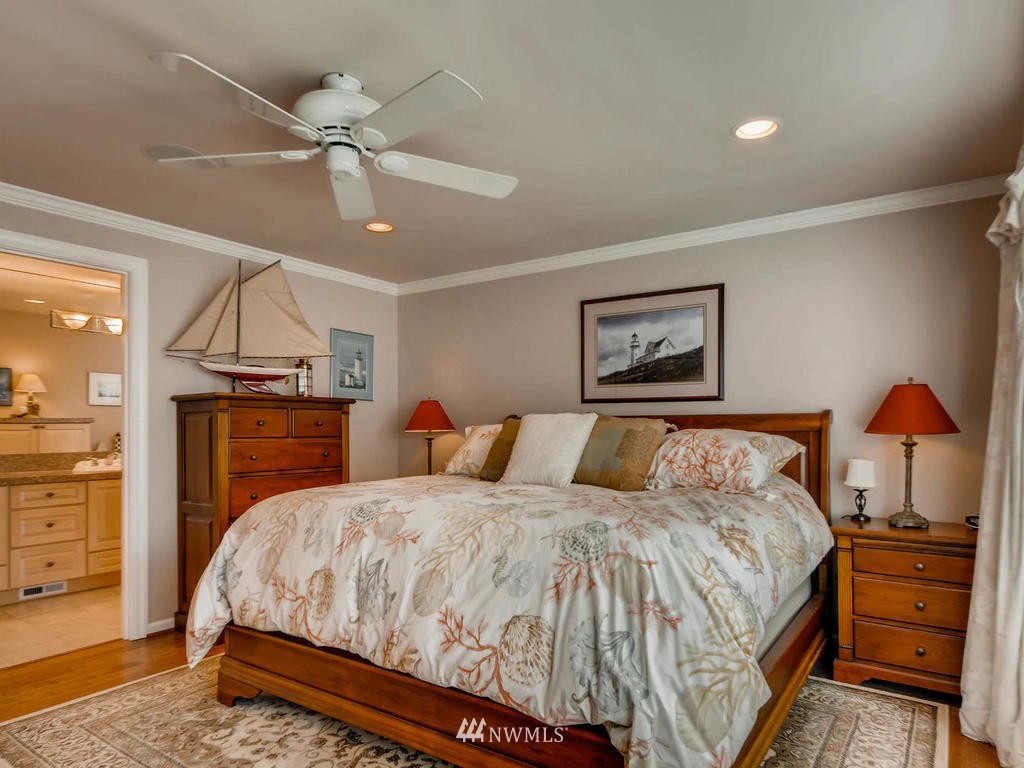 4905 Marshall Road Clinton, WA 98236 - Photo 17 of 25 Gallery Image 17