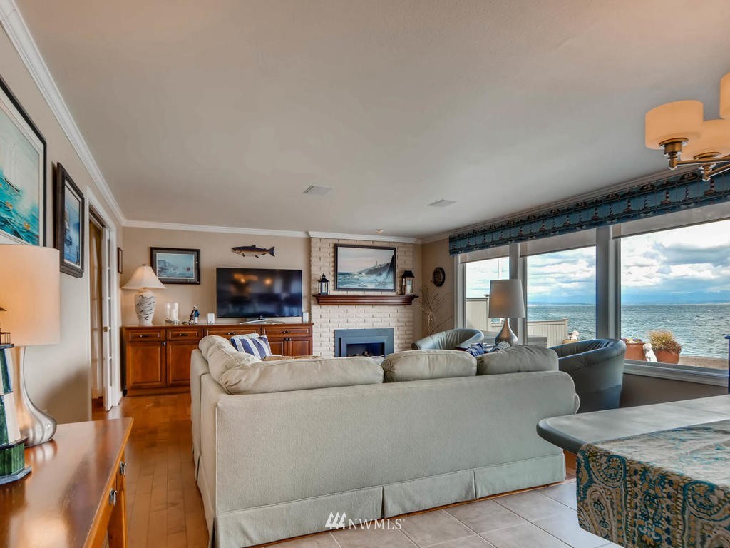 4905 Marshall Road Clinton, WA 98236 - Photo 5 of 25 Gallery Image 5