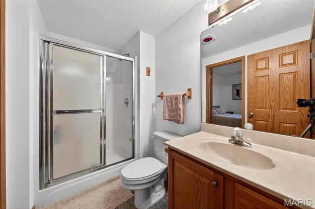 $355,000 | 9420 Easy Street, Hillsboro, MO 63050