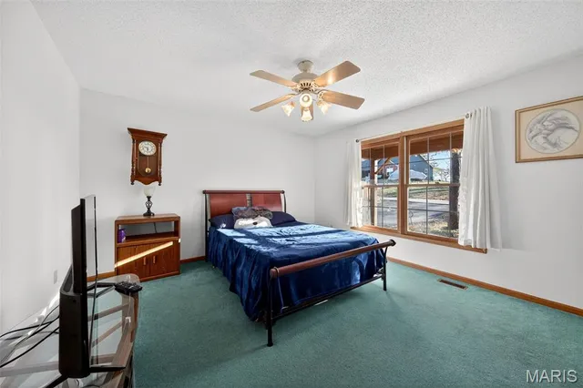 $355,000 | 9420 Easy Street, Hillsboro, MO 63050