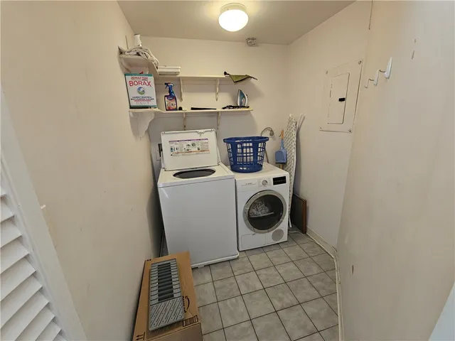 $1,900 | 364 Bellevue Avenue, Unit W201S, Newport, RI 02840