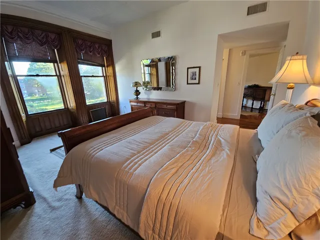 $1,900 | 364 Bellevue Avenue, Unit W201S, Newport, RI 02840