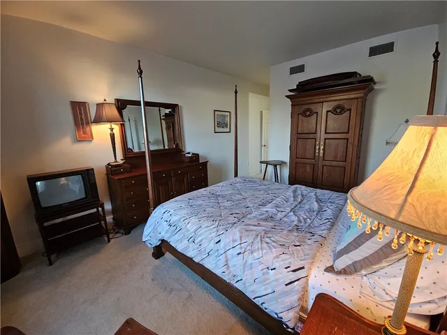 $1,900 | 364 Bellevue Avenue, Unit W201S, Newport, RI 02840