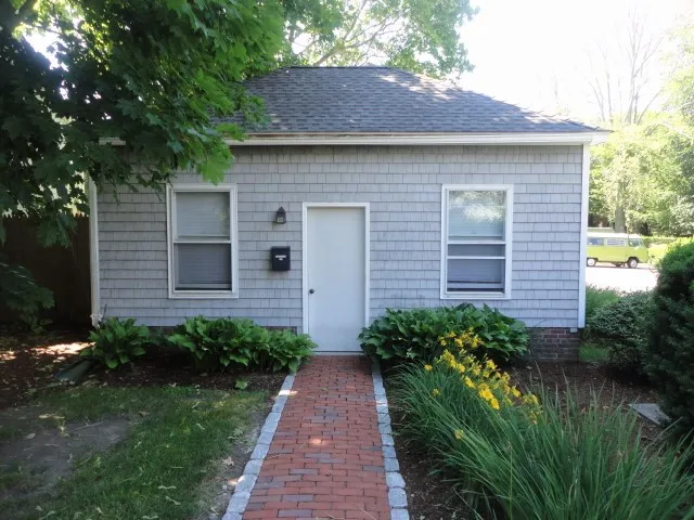 $1,900 | 364 Bellevue Avenue, Unit W201S, Newport, RI 02840