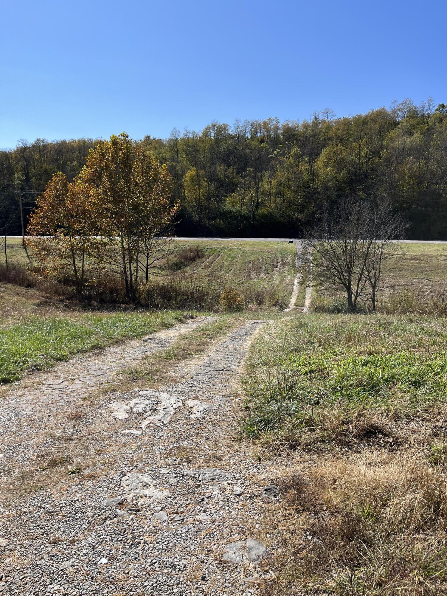 5934 Irvine Road Winchester, KY 40391 - Photo 19 of 34 6314BBCF-8C76-4927-83E4-BFF66D5B6333