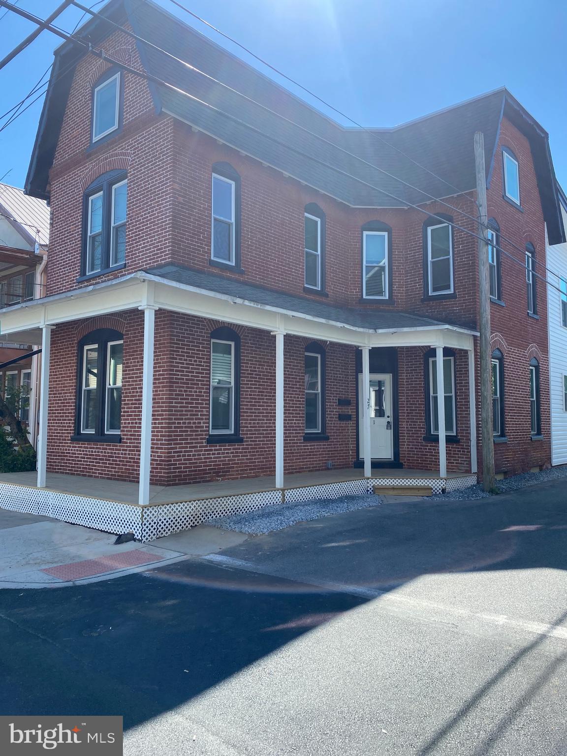 27 West Ferdinand Street, Unit 2 Manheim, PA 17545 - Photo 1 of 20