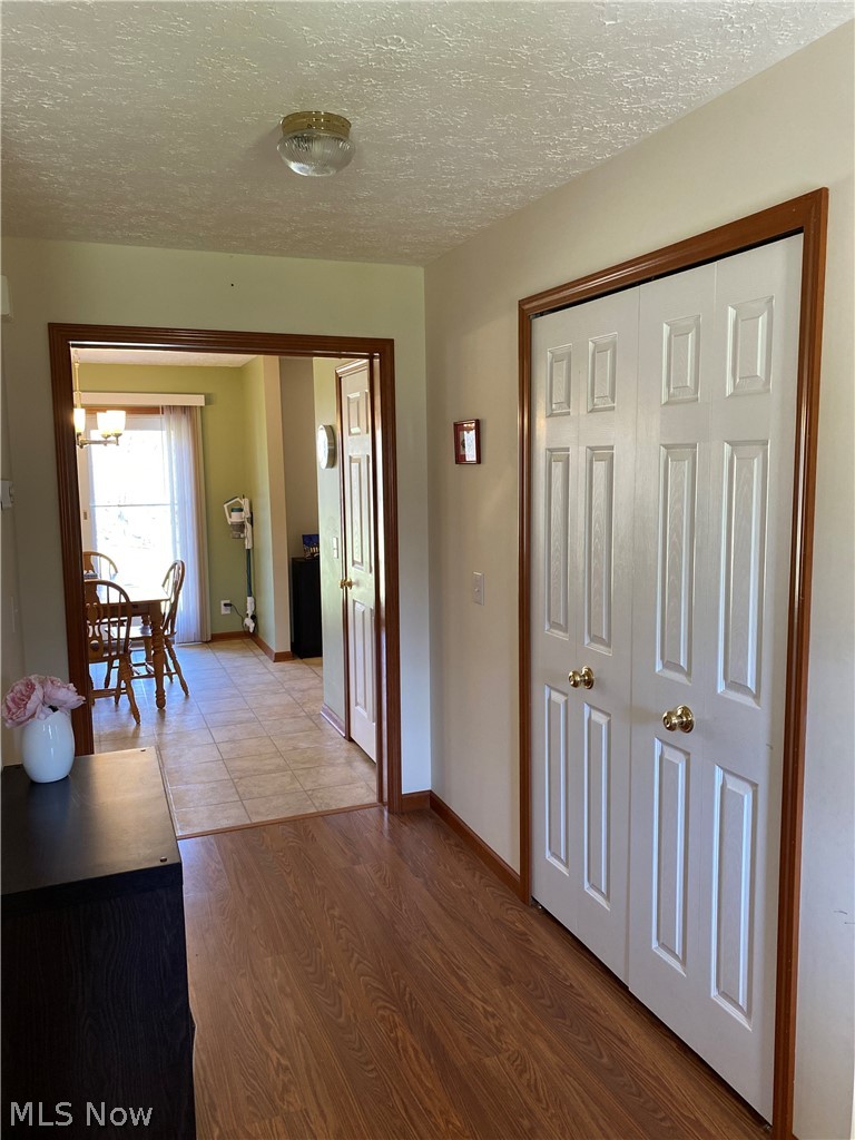 4487 Ammon Road Cleveland, OH 44143 - Photo 8 of 29 Entry Hall