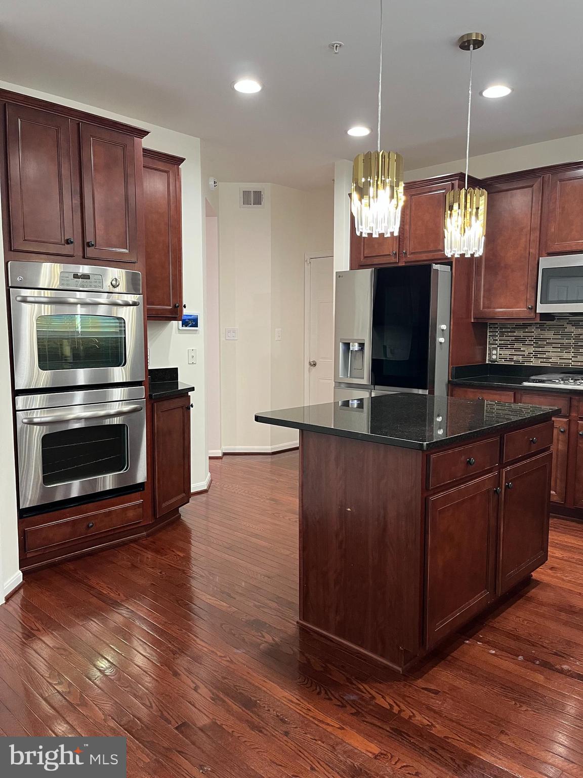 3461 Eagle Ridge Drive Woodbridge, VA 22191 - Photo 3 of 12