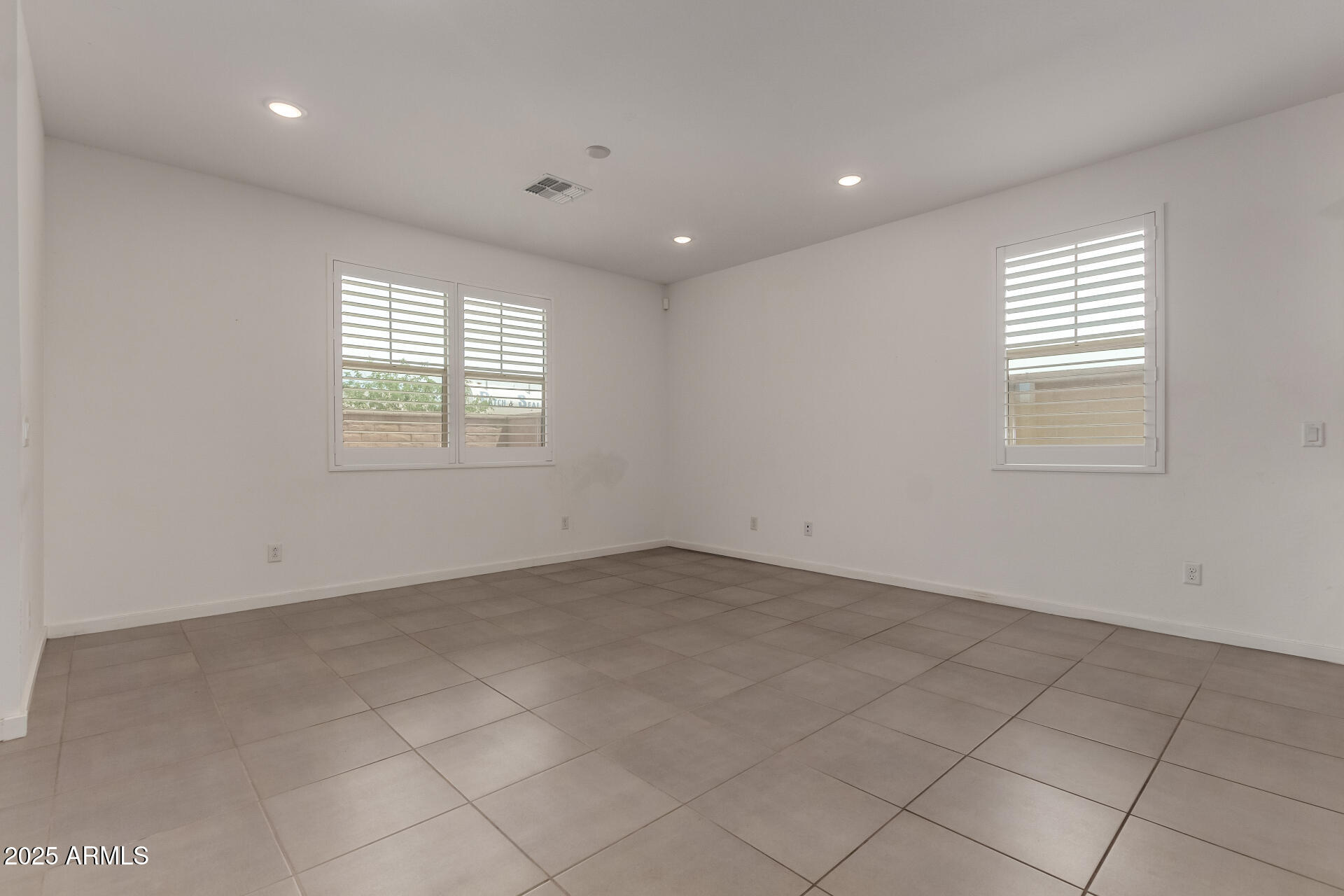 22568 East Rosa Road Queen Creek, AZ 85142 - Photo 12 of 42 Great Room