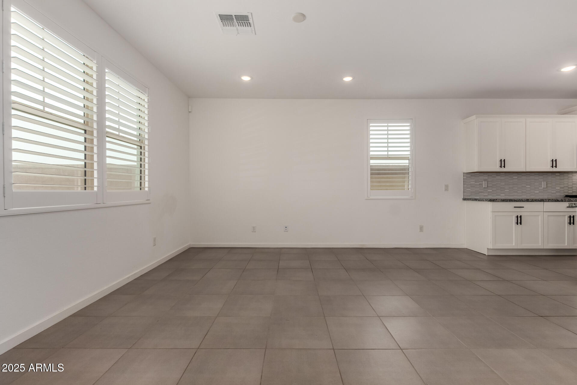 22568 East Rosa Road Queen Creek, AZ 85142 - Photo 14 of 42 Great Room